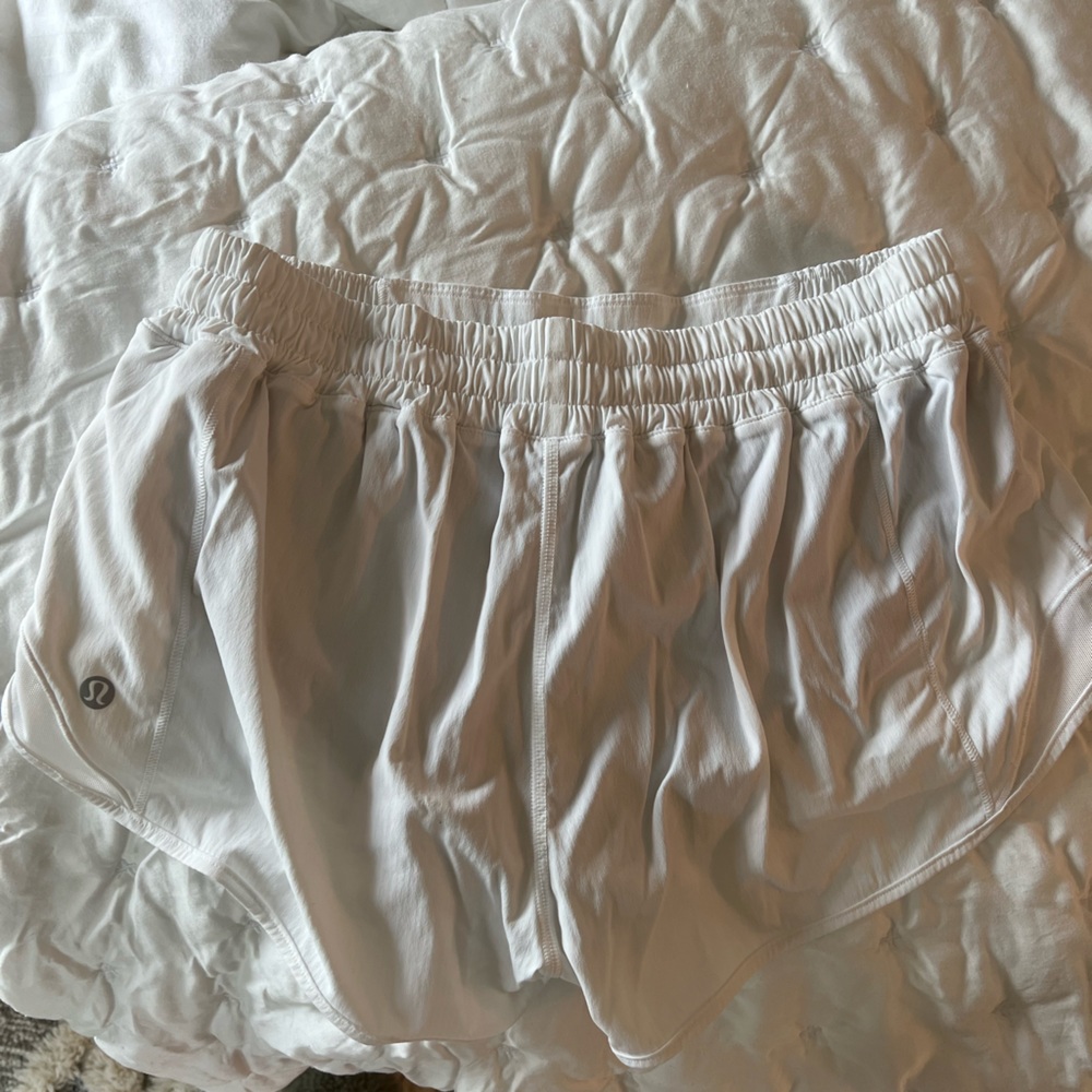 Lululemon hotty hot shorts 4”